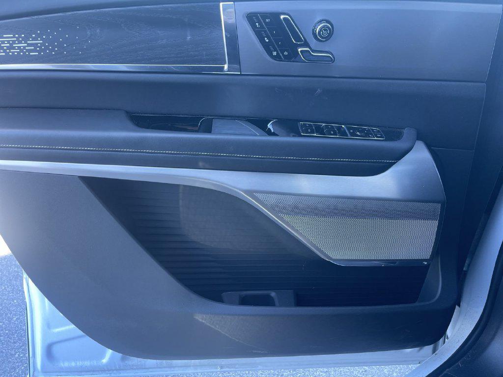 صورة مصغرة 25 لـ 2026 Cadillac VISTIQ PLATINUM