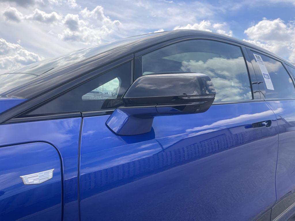 2027 Cadillac OPTIQ V-SERIES 照片 11