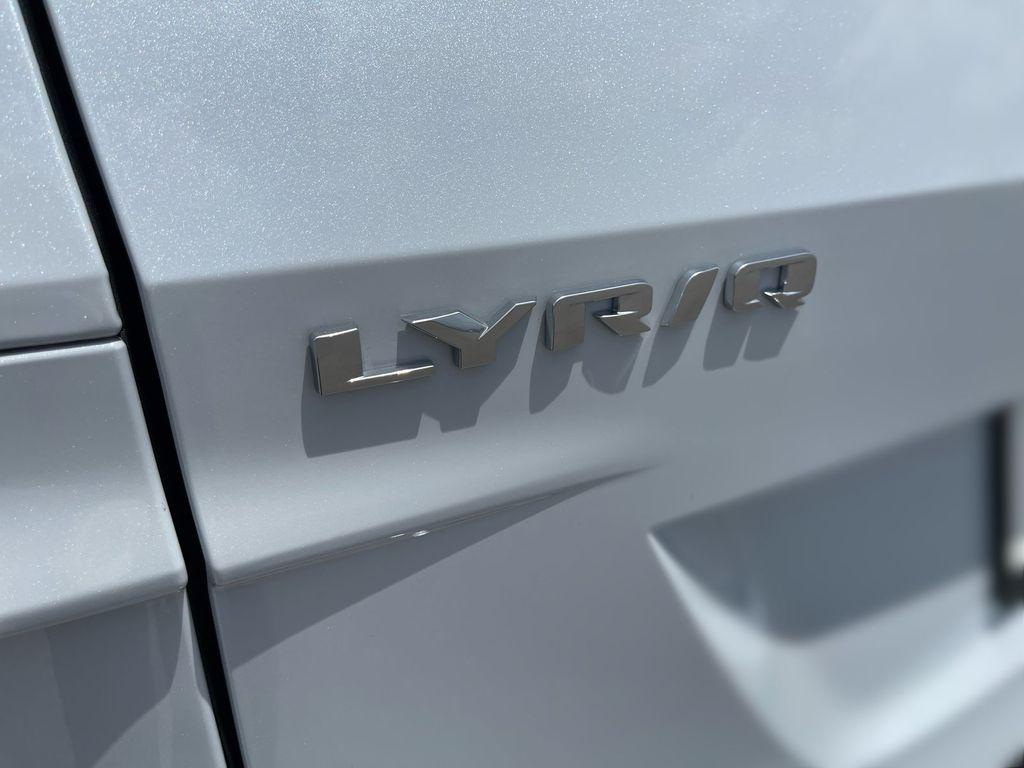 2026 Cadillac LYRIQ PREMIUM SPORT — миниатюра 12