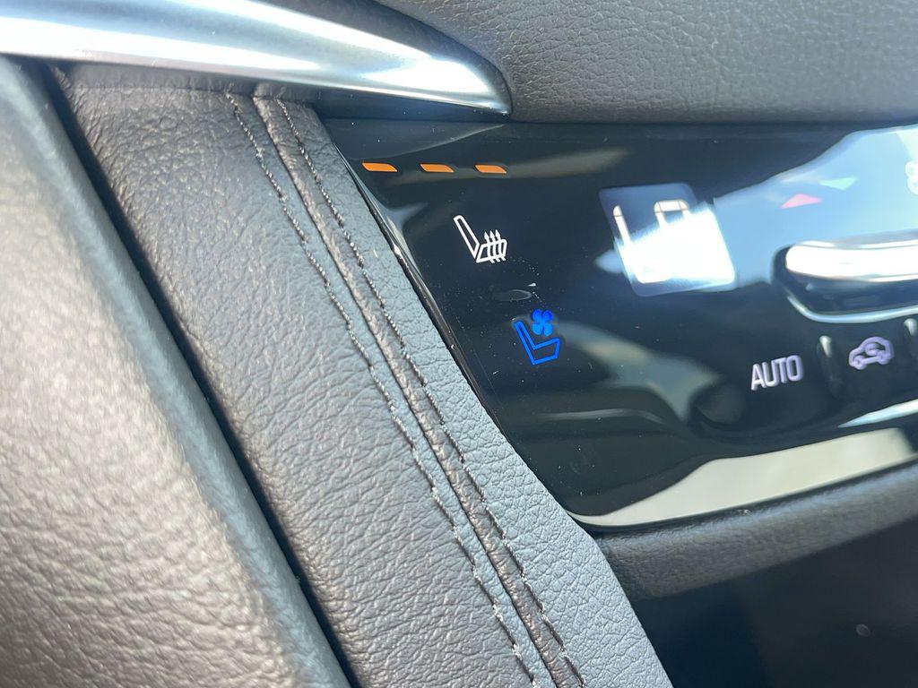 صورة مصغرة 30 لـ 2026 Cadillac XT5 PREMIUM LUXURY