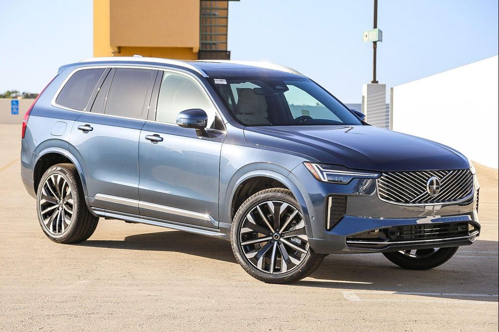 New 2026 Volvo XC90 Plus, B6 AWD Gas (mild hybrid), Gasoline, Bright, 7 Seats