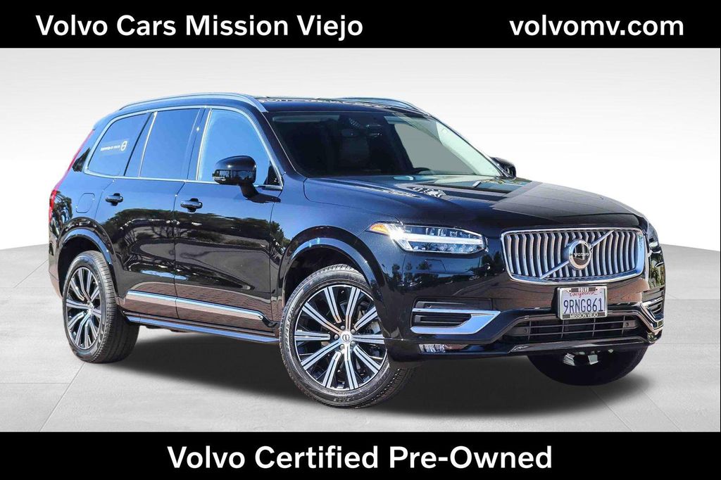 2025 Volvo XC90 B5 CORE — фото 1