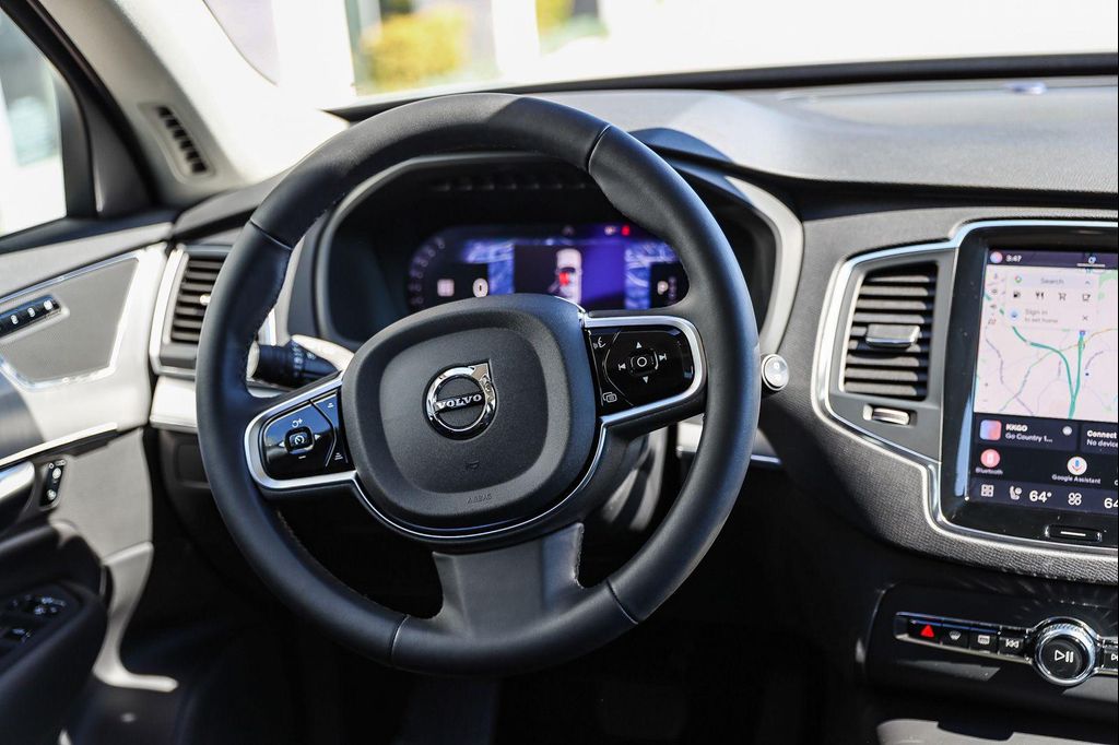 2025 Volvo XC90 B5 CORE 缩略图 17