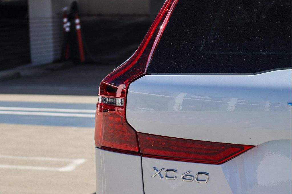 2027 Volvo XC60 PLUG-IN HYBRID ULTRA 照片 7