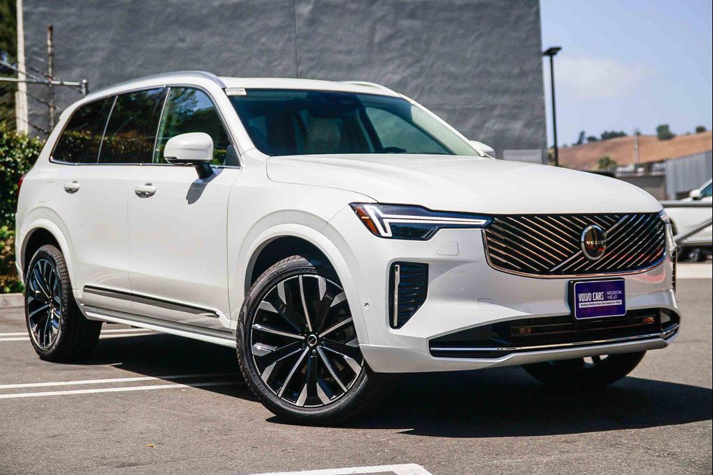 New 2026 Volvo XC90 Ultra, B6 AWD Gas (mild hybrid), Gasoline, Bright, 7 Seats
