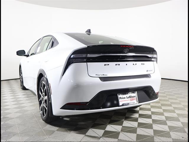 TOYOTA PRIUS - 4