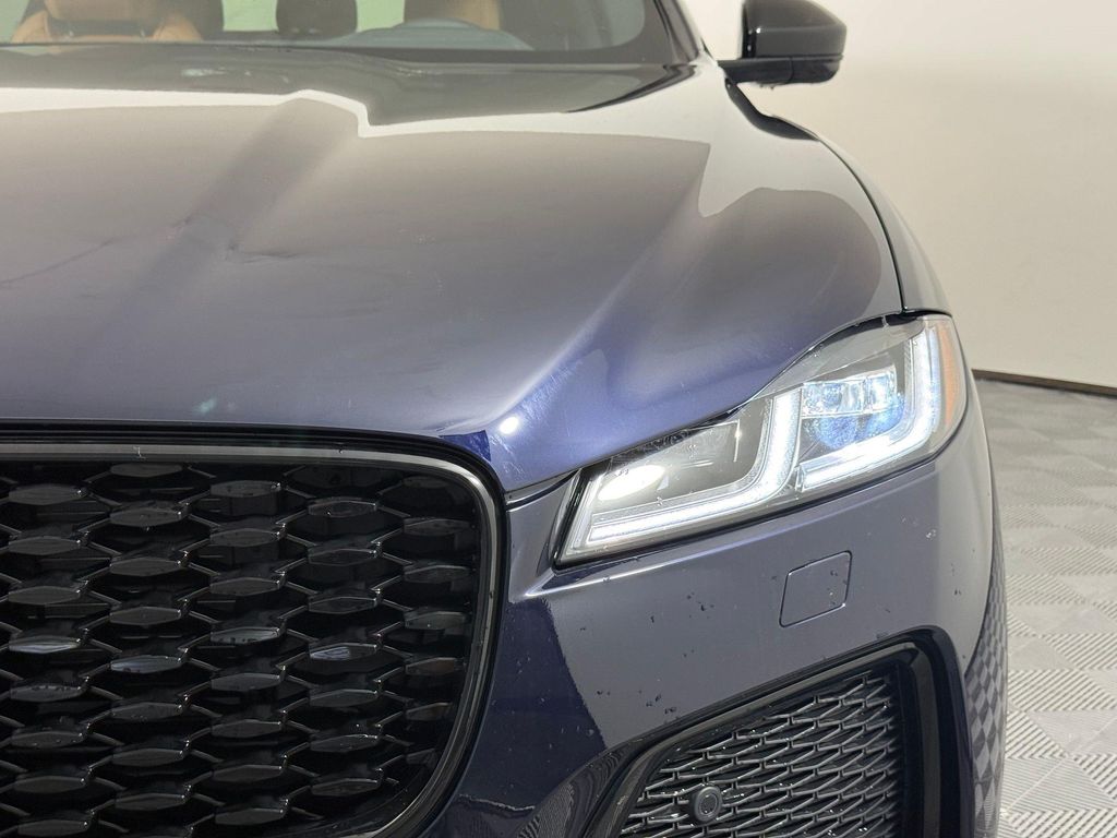 صورة مصغرة 11 لـ 2026 Jaguar F-PACE R-DYNAMIC S P250 AWD AUTOMATIC