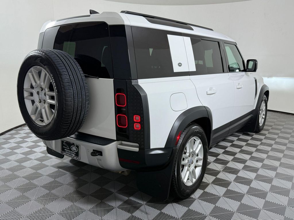 صورة مصغرة 11 لـ 2024 LAND Rover DEFENDER 110 P400 S