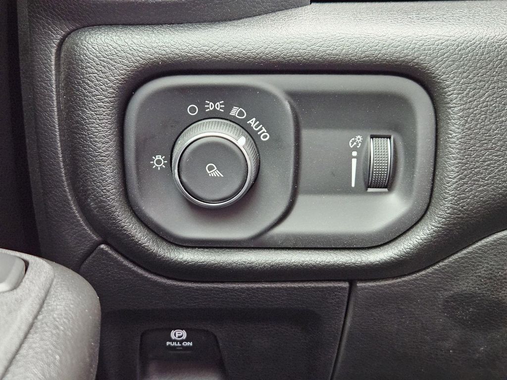 2026 RAM 1500 TRADESMAN — миниатюра 24