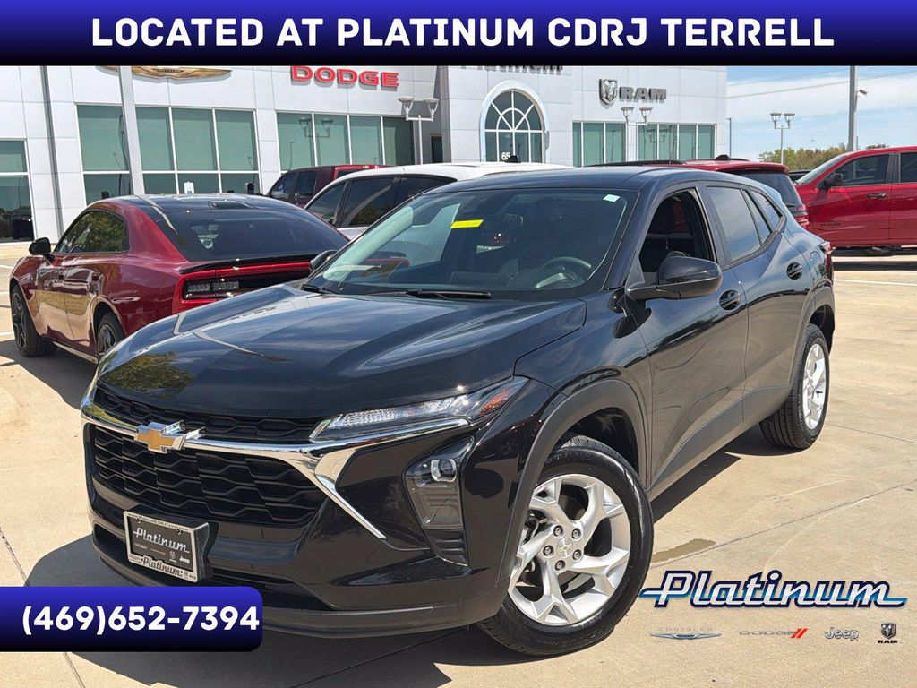 2024 Chevrolet Trax LS
