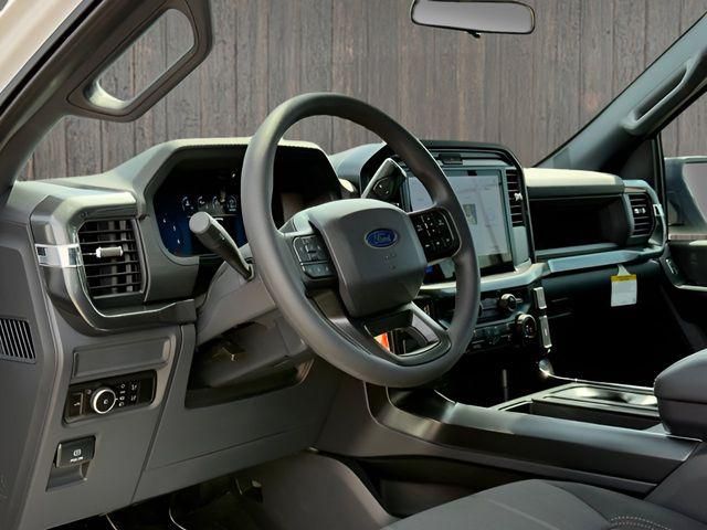 صورة مصغرة 17 لـ 2026 FORD F-150 STX