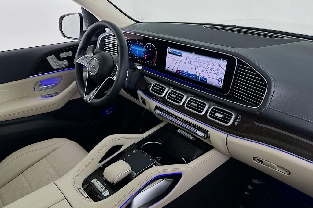 صورة مصغرة 16 لـ 2026 Mercedes-BENZ GLS