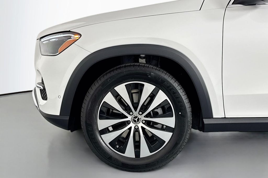2026 Mercedes-BENZ GLE photo 9