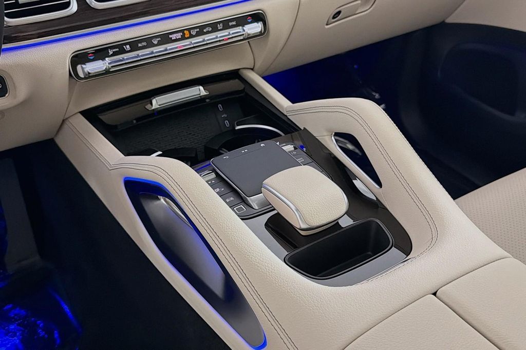 2026 Mercedes-BENZ GLE 照片 5