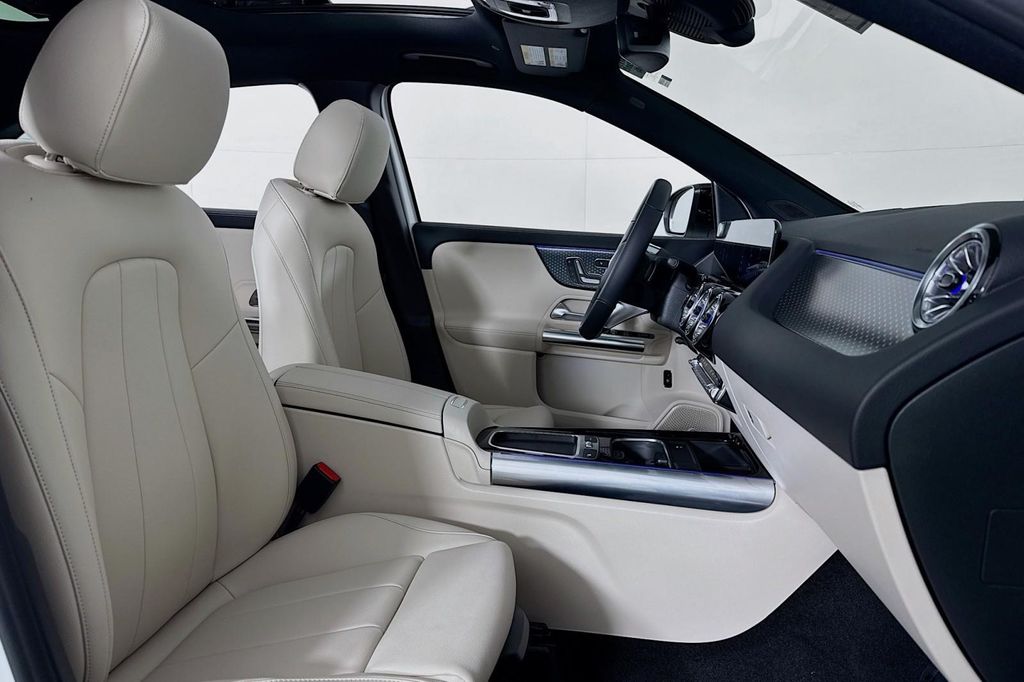 MERCEDES-BENZ GLA-CLASS - 6