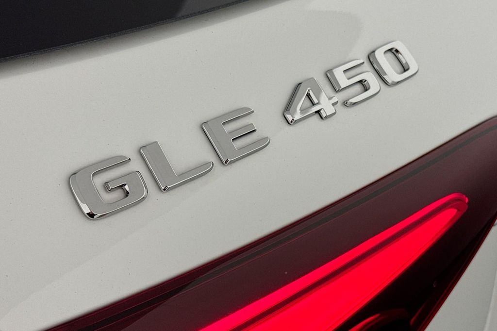 2026 Mercedes-BENZ GLE 照片 8