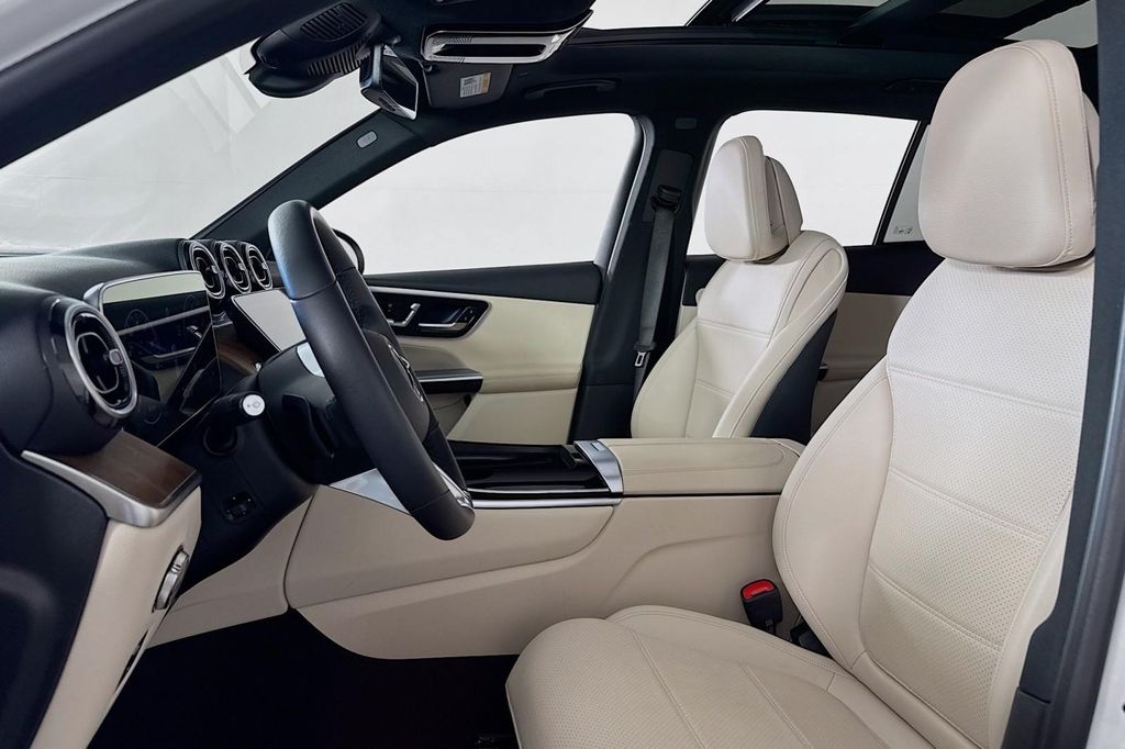 2026 Mercedes-BENZ GLC 缩略图 17
