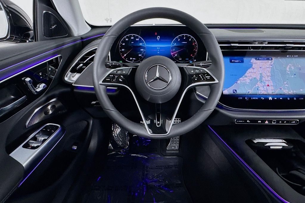 MERCEDES-BENZ E-CLASS - 4