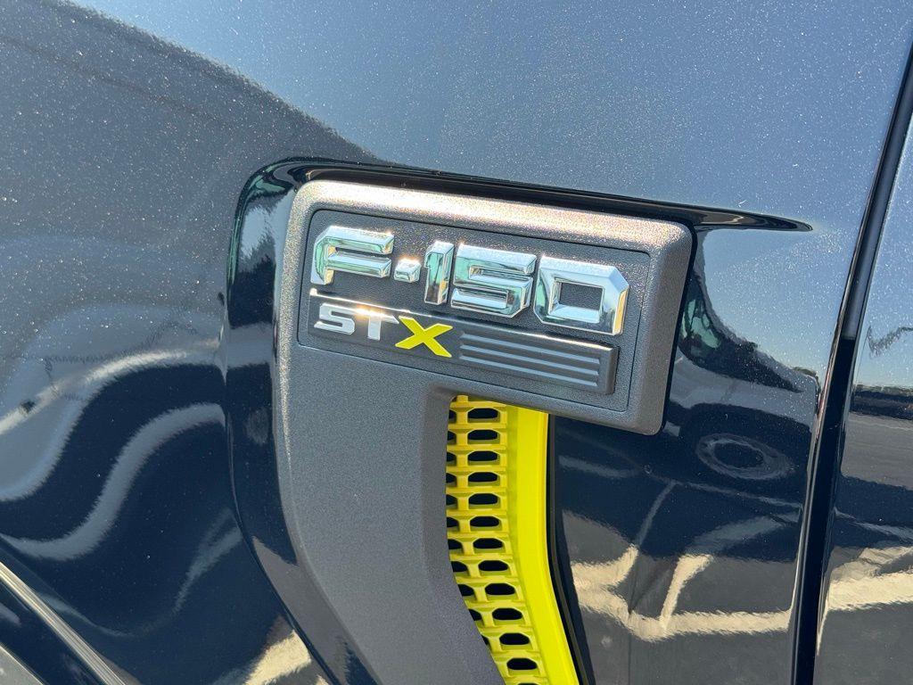 FORD F-150 STX - 5