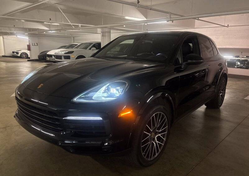 2023 Porsche Cayenne Base