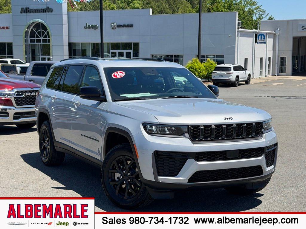 New 2026 Jeep Grand Cherokee L Laredo