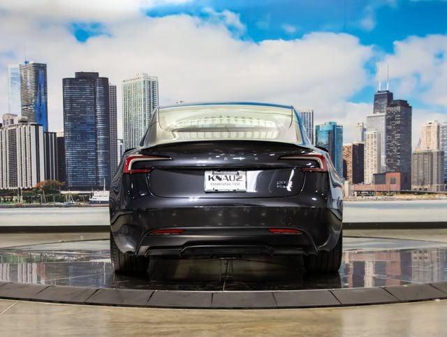 2025 Tesla MODEL 3 PERFORMANCE — миниатюра 11