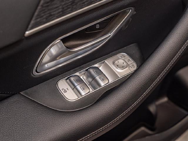 2026 Mercedes-BENZ GLE — миниатюра 14