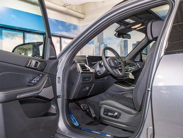 صورة مصغرة 13 لـ 2026 BMW X5 M60I