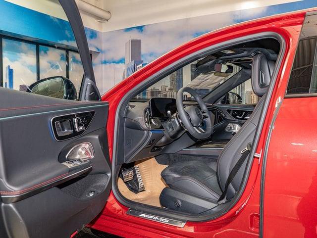 2026 Mercedes-BENZ AMG E 53 E 4MATIC+ — миниатюра 13