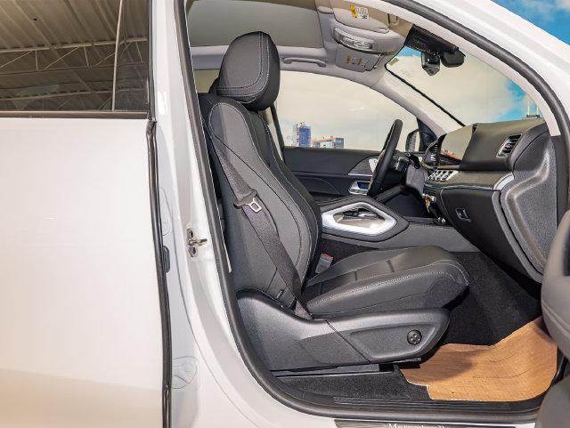 2026 Mercedes-BENZ GLE — миниатюра 21