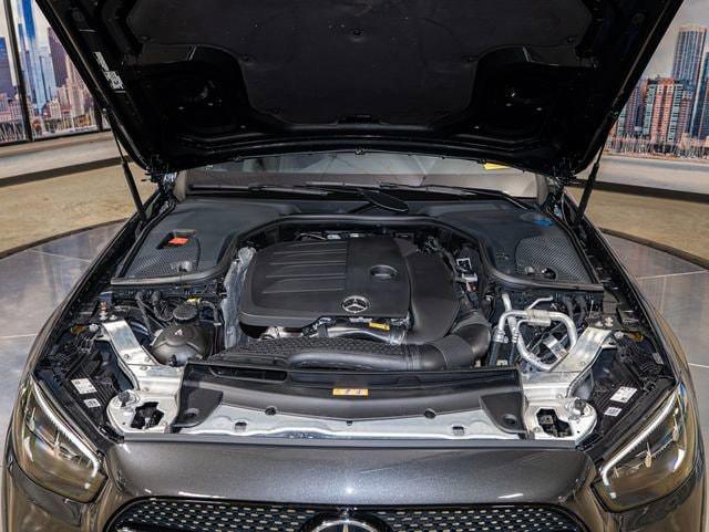 MERCEDES-BENZ E-CLASS - 5