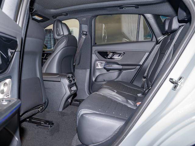 2026 Mercedes-BENZ GLC — миниатюра 22
