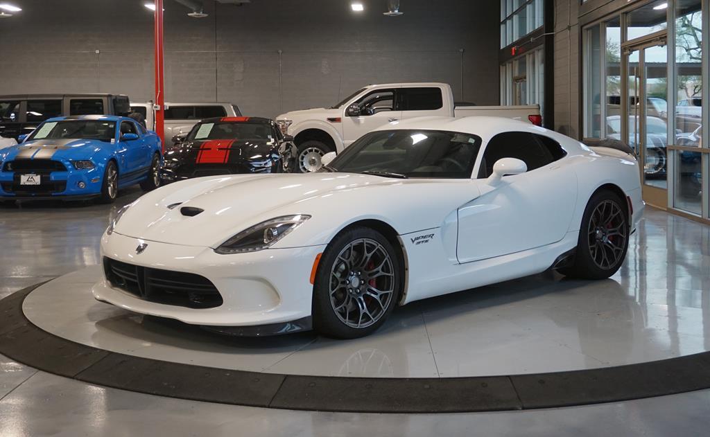 Used 17 Dodge Viper For Sale In Los Angeles Ca Cars Com