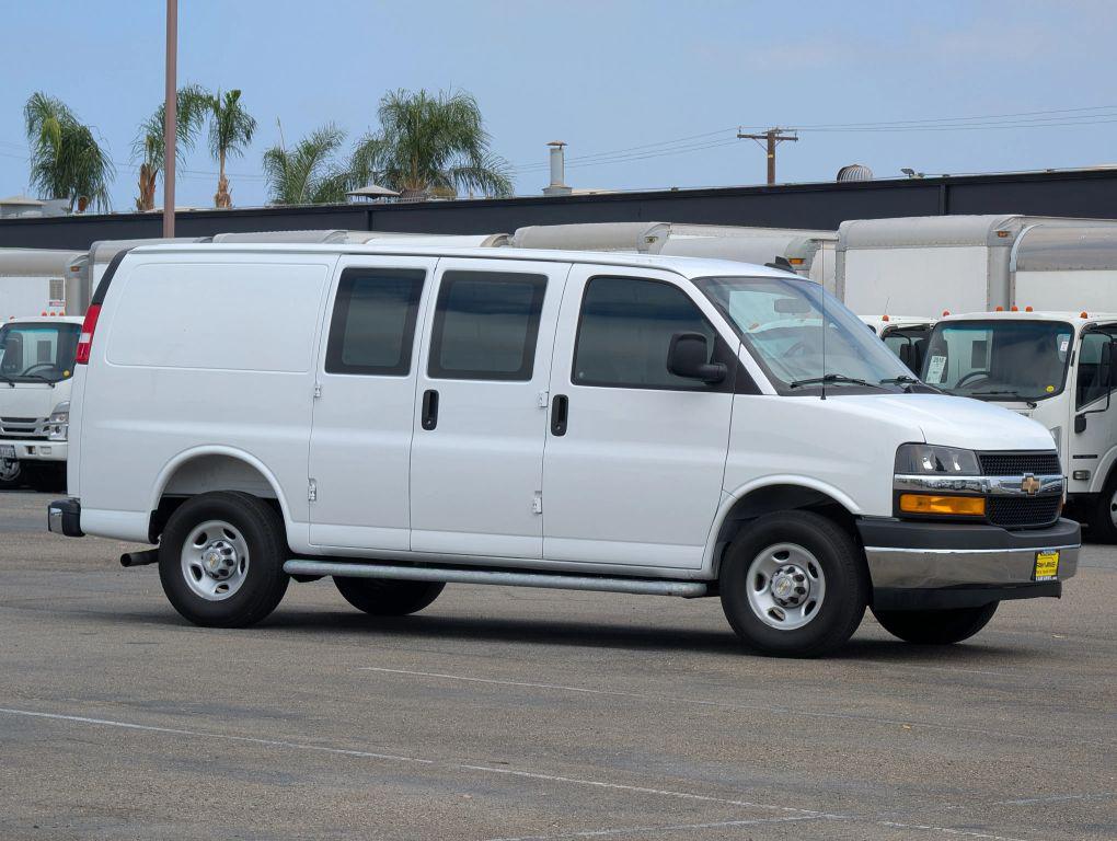 2025 Chevrolet Express 2500