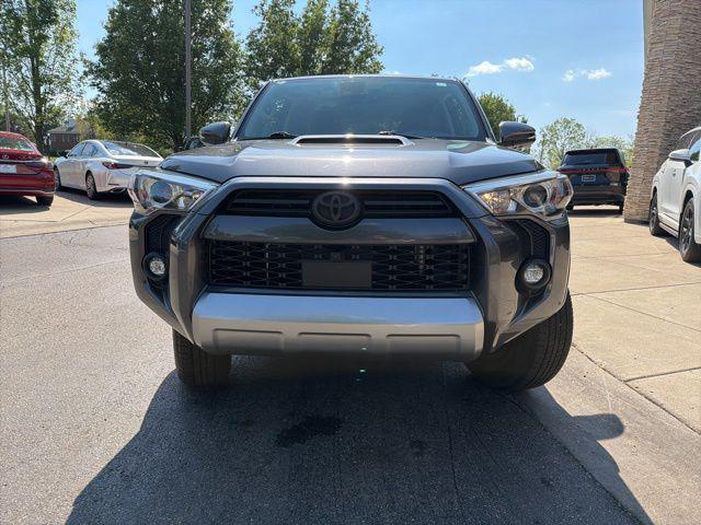 TOYOTA 4RUNNER - 8