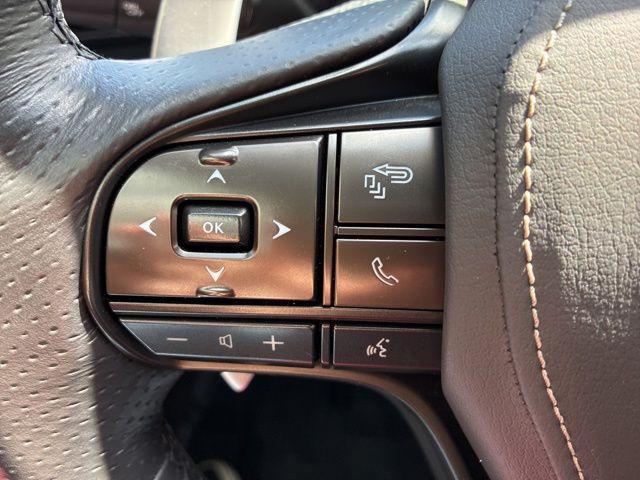 صورة مصغرة 13 لـ 2022 Lexus LC 500 BASE