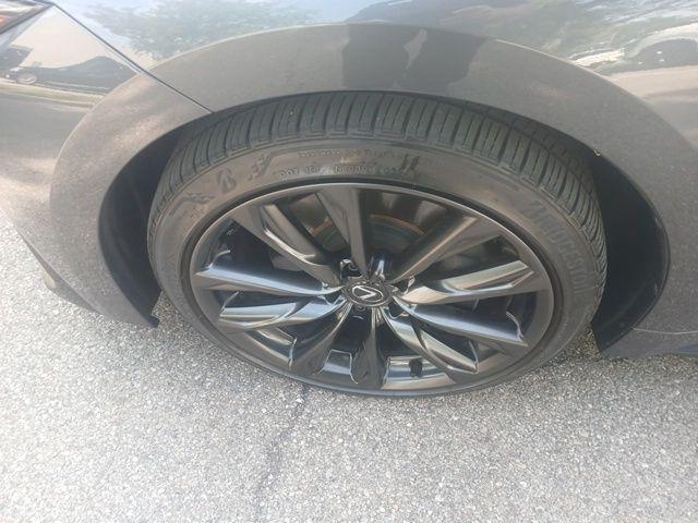 صورة 3 لـ 2024 Lexus IS 300 BASE
