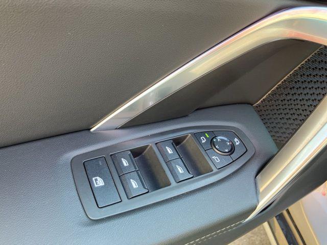 BMW X1 XDRIVE28I - 10