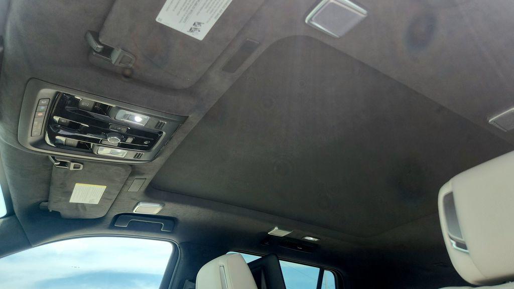 صورة 10 لـ 2026 Cadillac ESCALADE SPORT PLATINUM