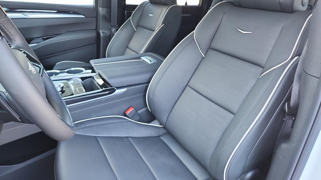 2026 CADILLAC ESCALADE ESV SPORT photo 10