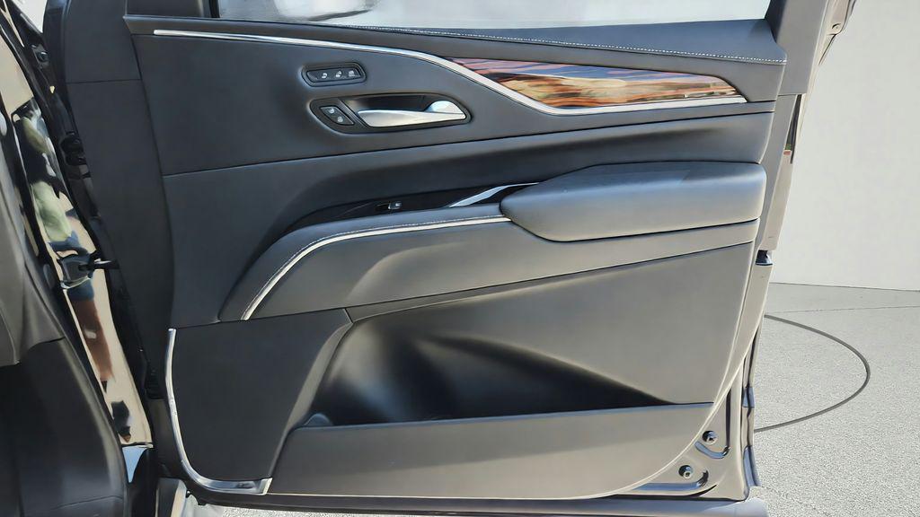 2023 Cadillac ESCALADE PREMIUM LUXURY — миниатюра 35