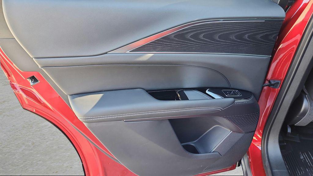 2025 Cadillac LYRIQ LUXURY — миниатюра 22