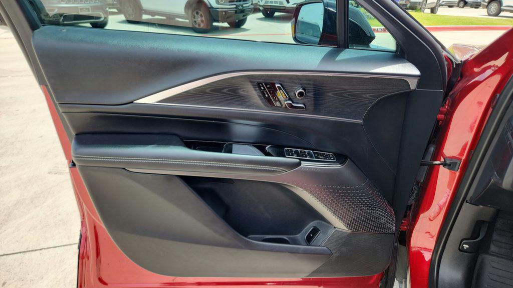 2025 Cadillac LYRIQ LUXURY — миниатюра 68
