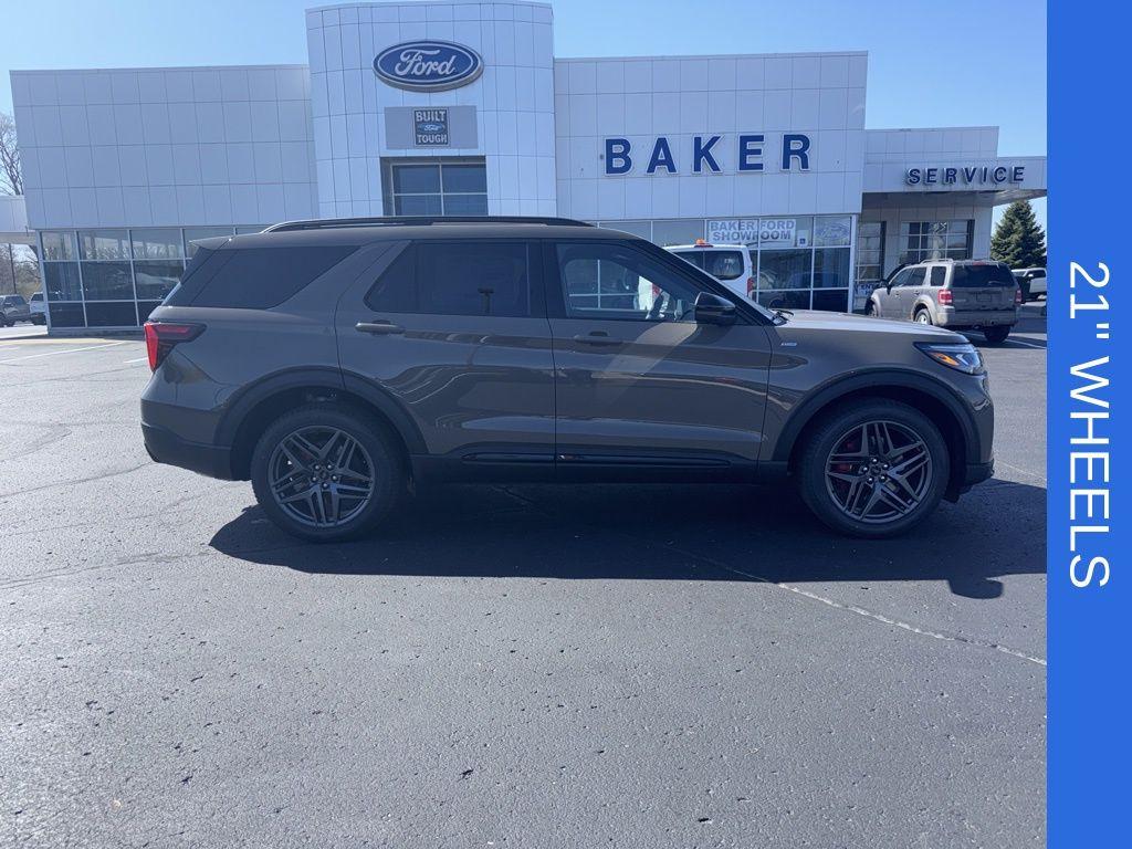New 2026 Ford Explorer ST-Line