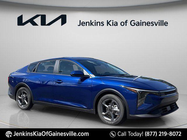New 2026 Kia K4 LXS