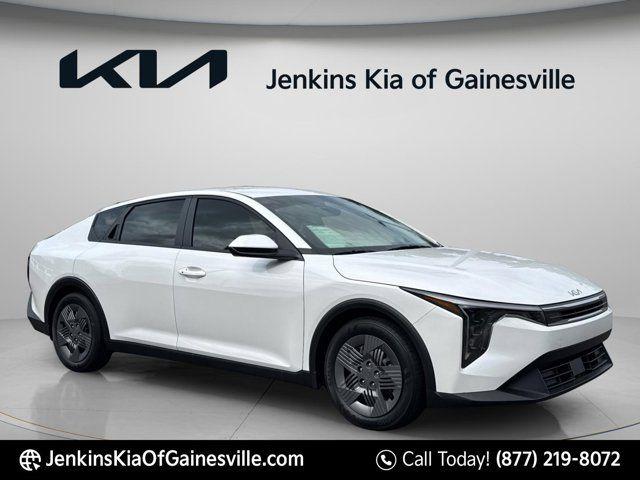 New 2026 Kia K4 LX