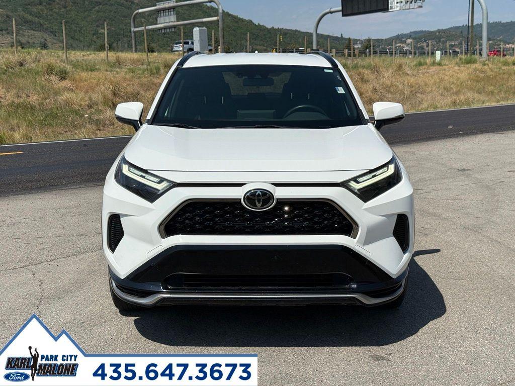 صورة 8 لـ 2025 Toyota RAV4 PLUG-IN HYBRID SE