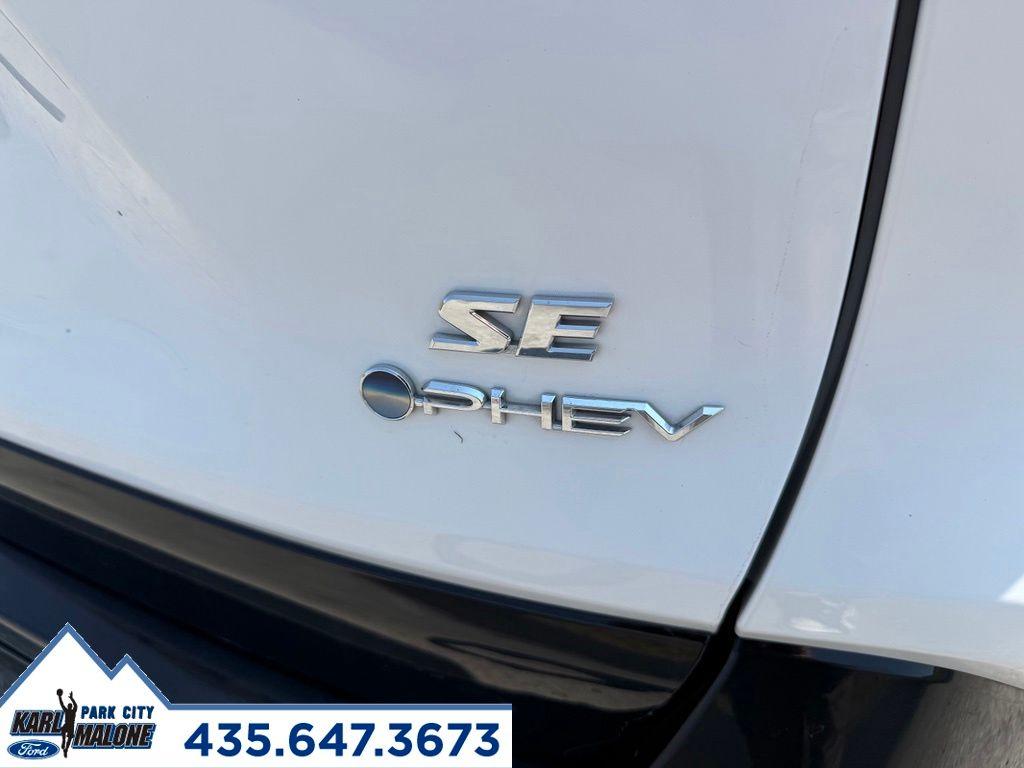 صورة 10 لـ 2025 Toyota RAV4 PLUG-IN HYBRID SE