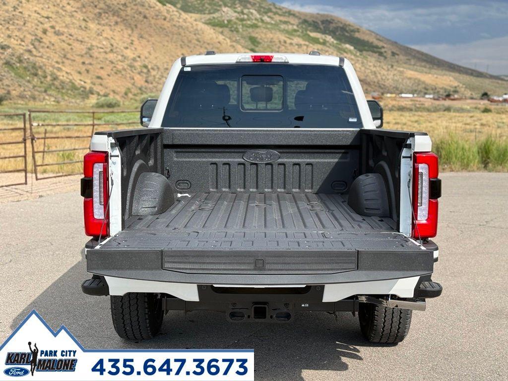 صورة 5 لـ 2026 FORD F-350 PLATINUM