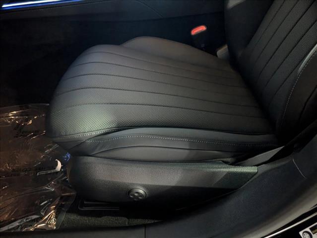 MERCEDES-BENZ E-CLASS - 4